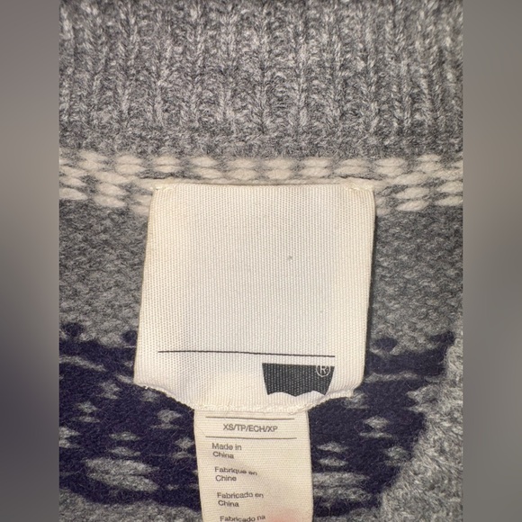 Levi’s Cropped 100% Wool Sweater Size XS - Picture 4 of 5